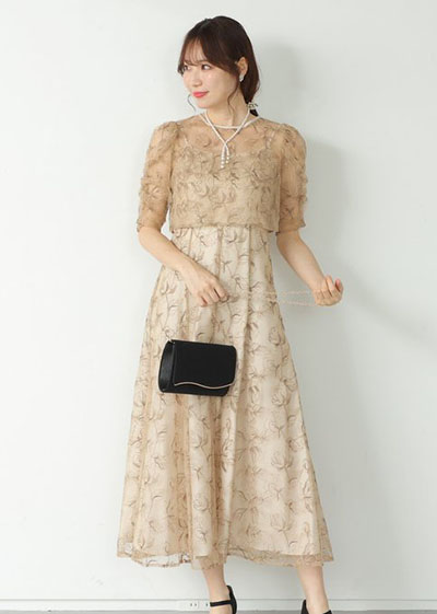ボレロセット刺繍レースドレス（ベージュ）