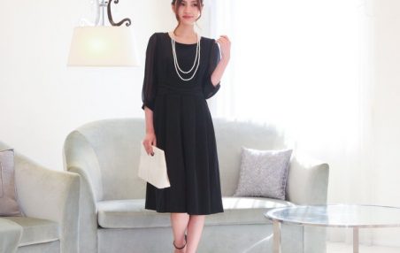 結婚式で黒のワンピースを着こなすコツと知っておくべきマナー