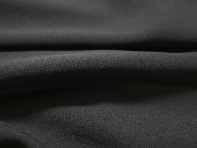 喪服の素材は合繊素材がおすすめ
