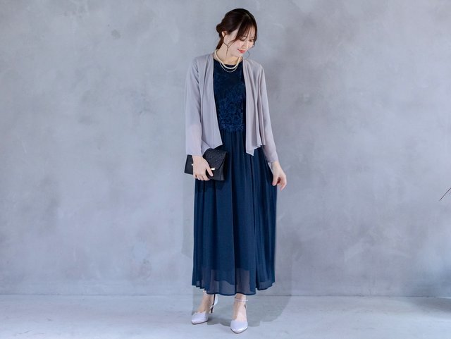 軽やかシフォンボレロがきちんと感を演出
