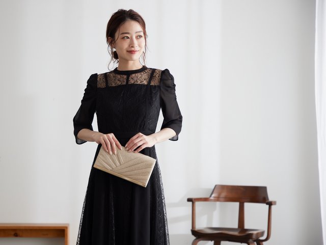 パーティードレス 黒で決まり！地味見えしない選び方と人気スタイル