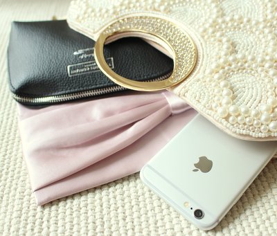 たっぷり収納の結婚式バッグ